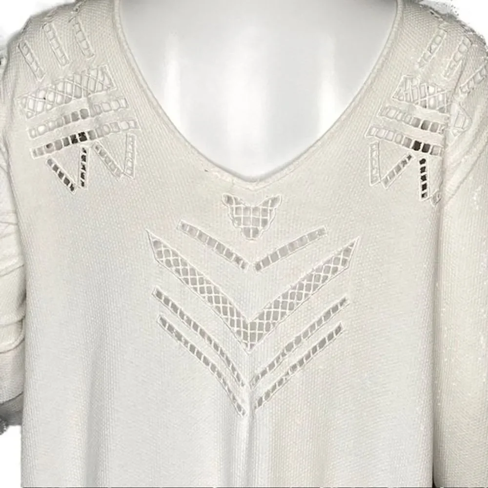 Free‎ People Shirt Womens Small White Scoop Laser Cut Textured Neutral Edgy